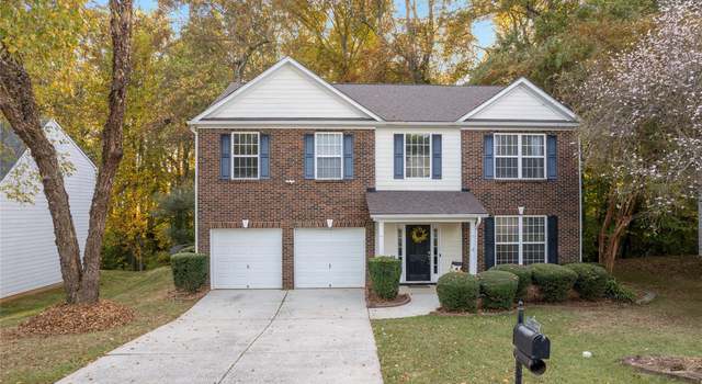 Photo of 11113 Chastain Parc Dr, Charlotte, NC 28216