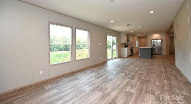 Photo of 1213 Renno Rd, Clinton, SC 29235