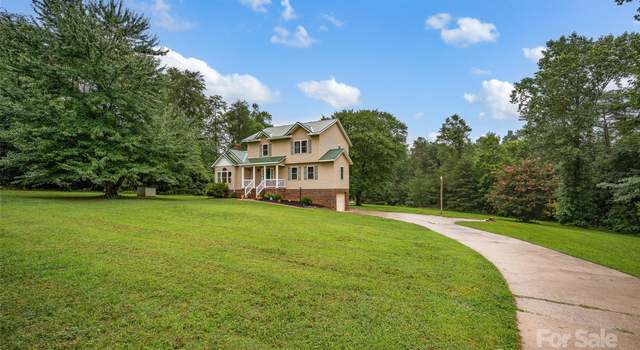 Photo of 165 Larue Cir, Statesville, NC 28625