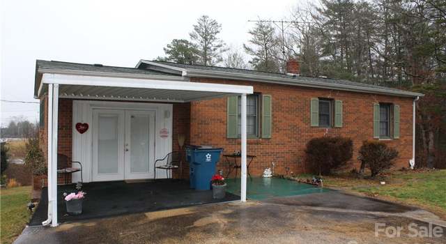 Photo of 811 Kathy Dr NE, Connelly Springs, NC 28612