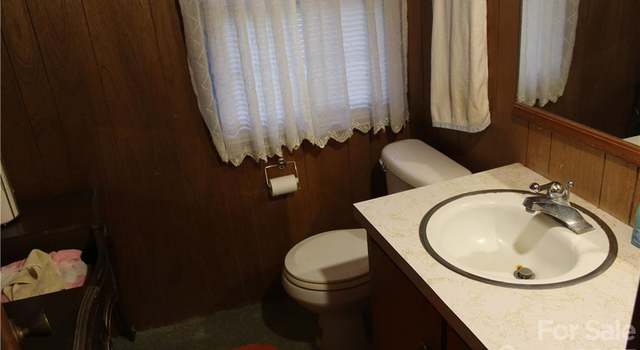 Photo of 811 Kathy Dr NE, Connelly Springs, NC 28612