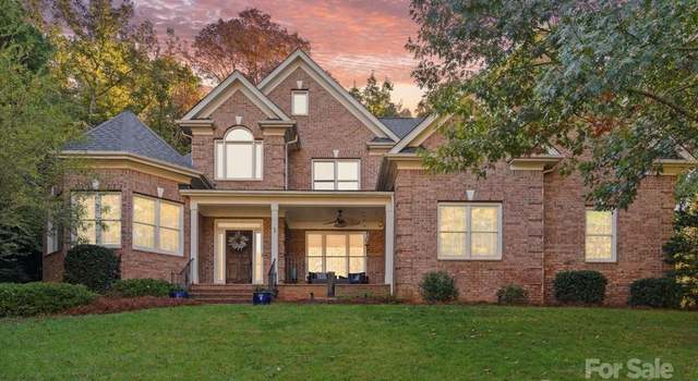 Photo of 10900 Fox Hedge Rd, Matthews, NC 28105