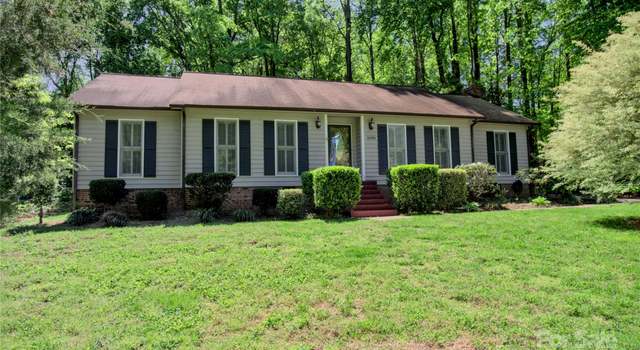 Photo of 10708 Danesway Ln, Cornelius, NC 28031