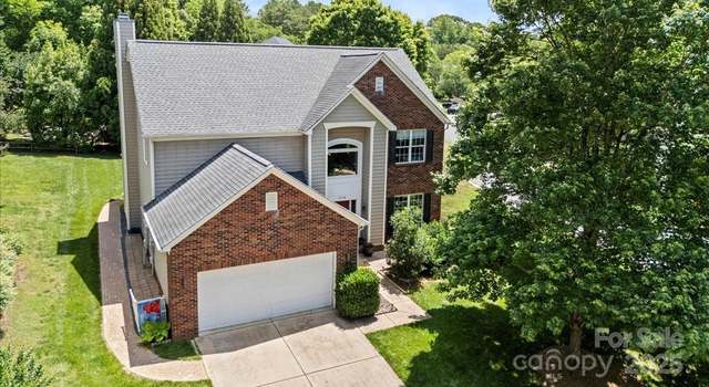 Photo of 16018 Hollingbourne Rd, Huntersville, NC 28078