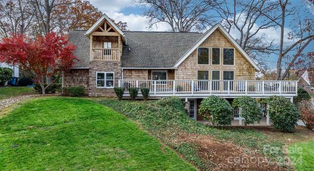 Photo of 617 N Center St, Hickory, NC 28601
