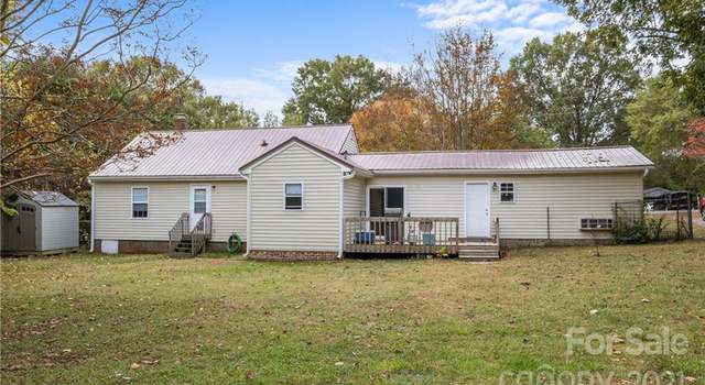 Photo of 131 Klutz Rd, Mooresville, NC 28115