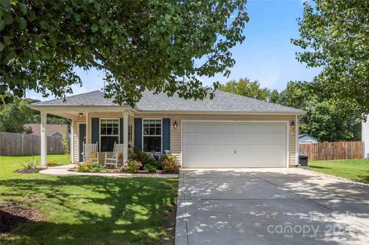 Photo of 570 Montgomery Dr Rock Hill, SC 29732