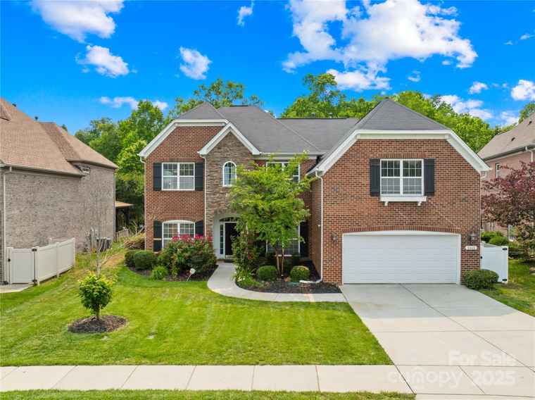 Photo of 8460 Fairgreen Ave Waxhaw, NC 28173