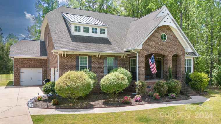 Photo of 639 Yellow Rose Ct Rock Hill, SC 29732
