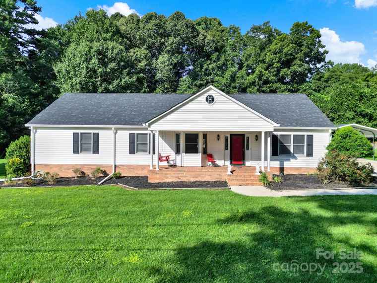 Photo of 758 Ideal Dr SE Concord, NC 28025