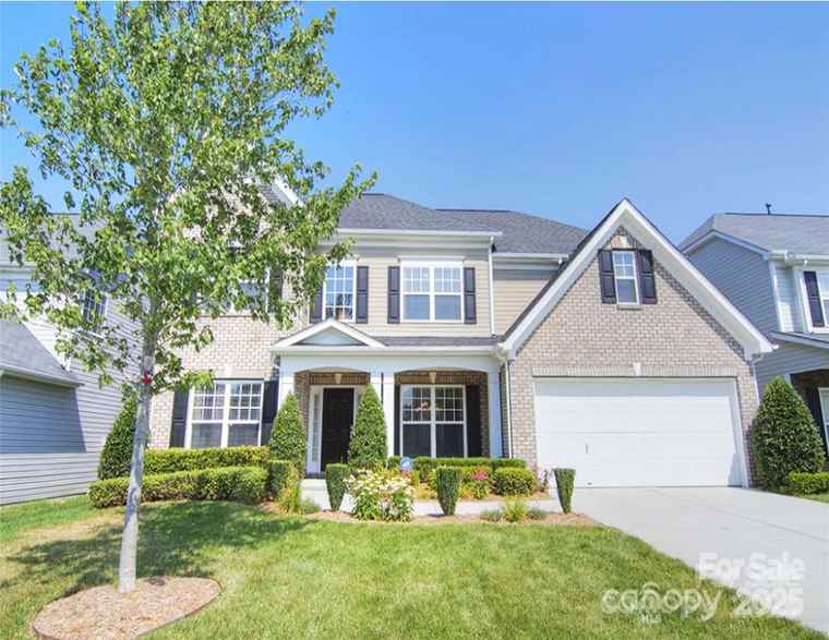Photo of 9792 Ravenscroft Ln NW Concord, NC 28027