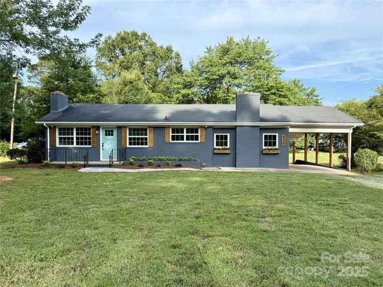 Photo of 970 Shearers Rd Mooresville, NC 28115