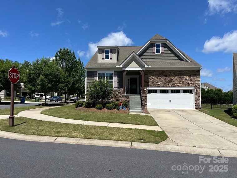 Photo of 1605 Appledale Ct #116 Fort Mill, SC 29715