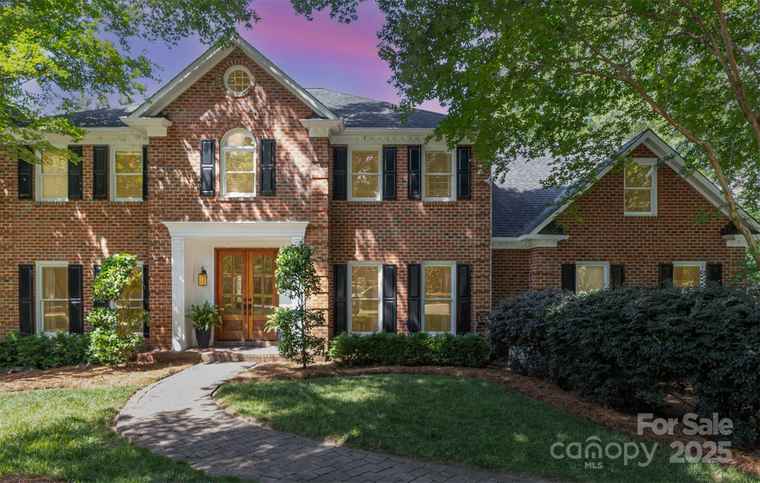 Photo of 905 Mangionne Dr Matthews, NC 28105