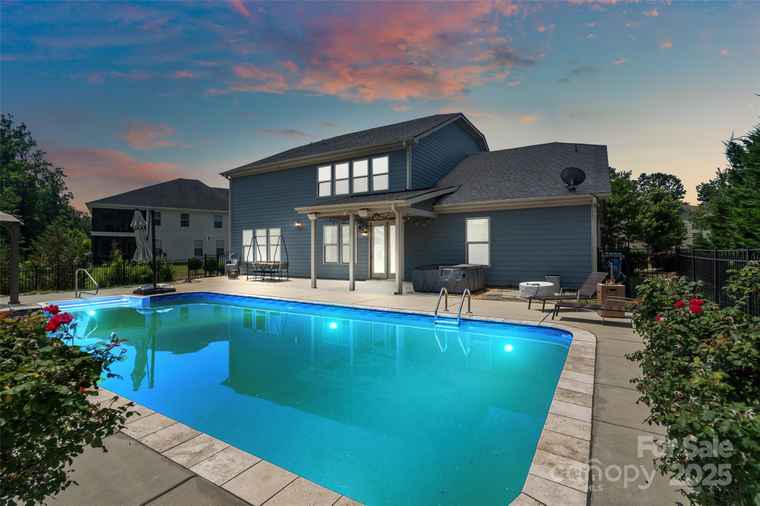 Photo of 837 Tyne Dr Fort Mill, SC 29715