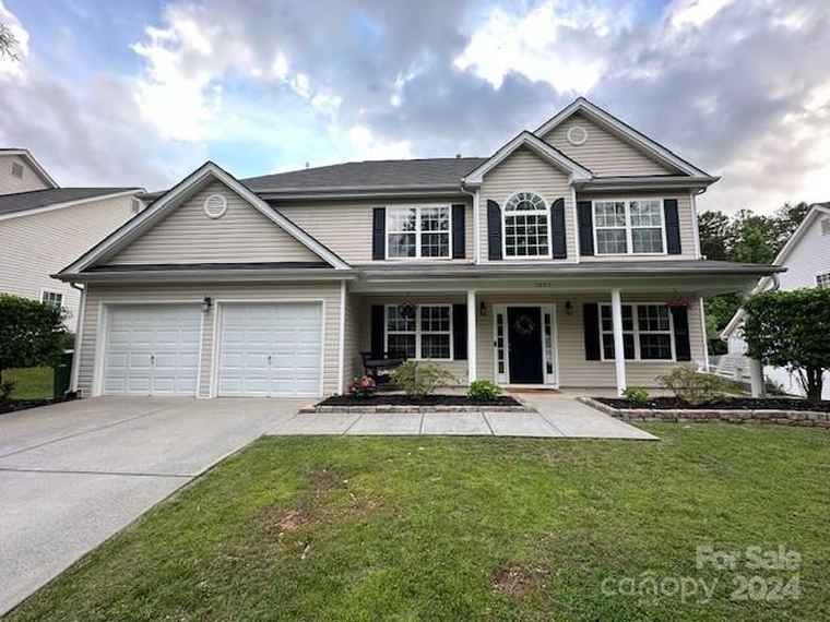 Photo of 3893 Parkers Ferry Rd Fort Mill, SC 29715