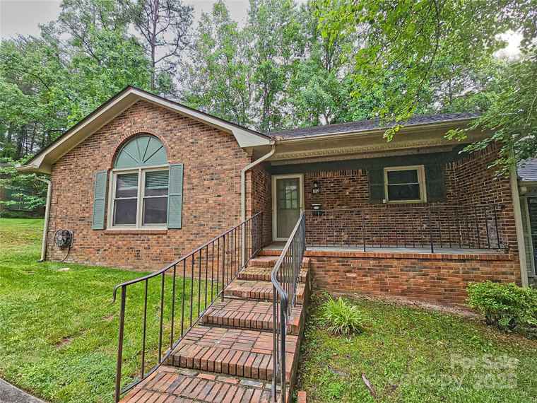 Photo of 109 Phil Ct Fort Mill, SC 29715