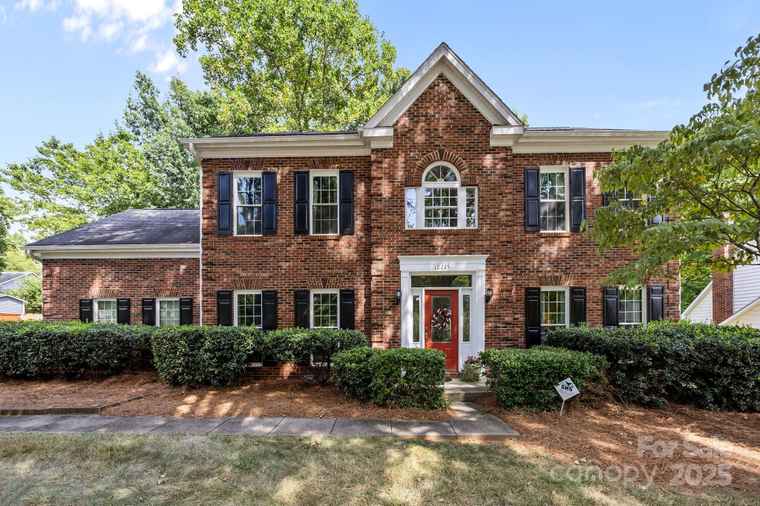 Photo of 12225 Hickory Knoll Ct Matthews, NC 28105