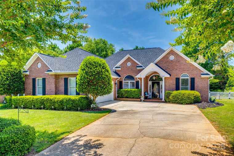 Photo of 2289 Veery Ln Rock Hill, SC 29732