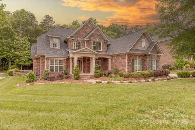 Photo of 4113 Hoffmeister Dr Waxhaw, NC 28173