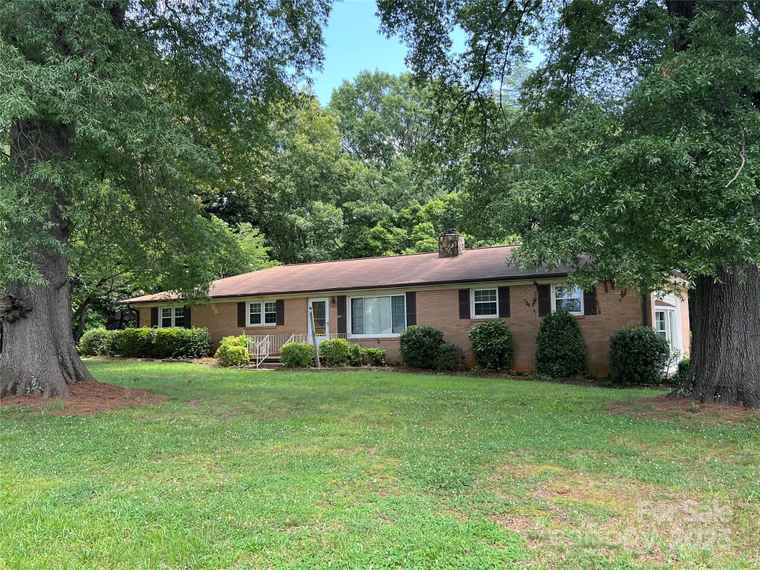 Photo of 452 Mcneil St Gastonia, NC 28054