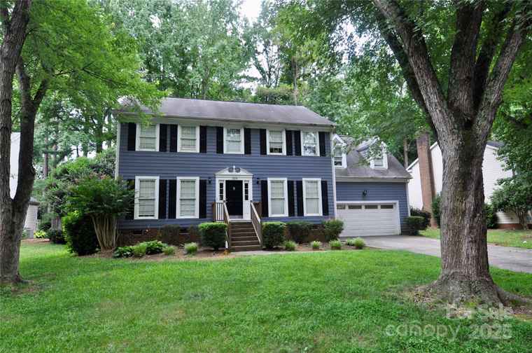 Photo of 1324 Golden Hill Rd Matthews, NC 28105