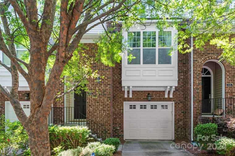 Photo of 11122 Green Spring Dr Huntersville, NC 28078
