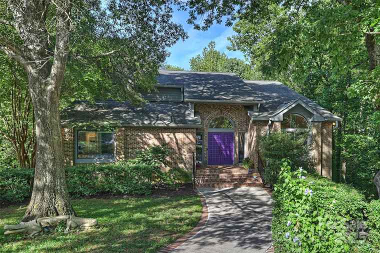 Photo of 347 Forest Trail Dr Matthews, NC 28105