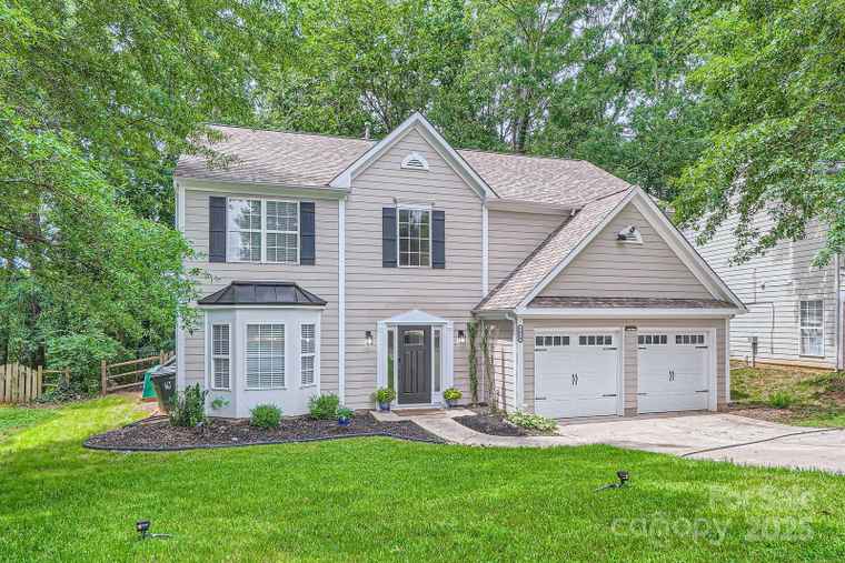 Photo of 7810 Leisure Ln Huntersville, NC 28078