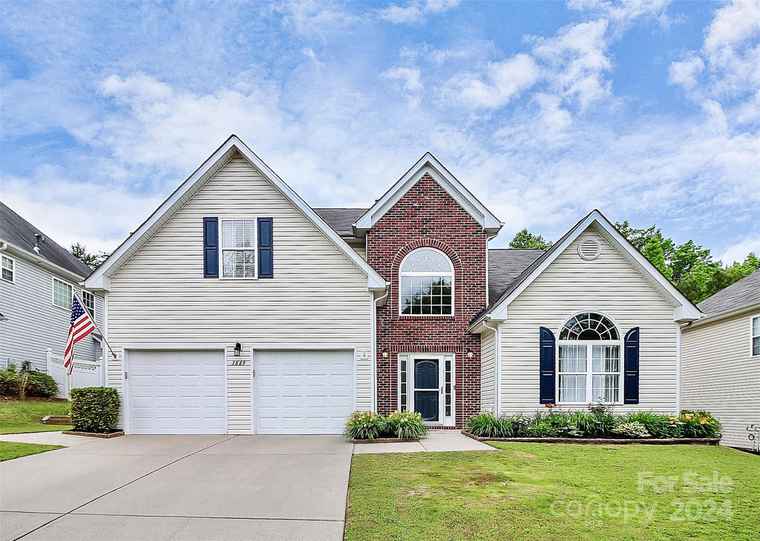 Photo of 3889 Parkers Ferry Rd Fort Mill, SC 29715
