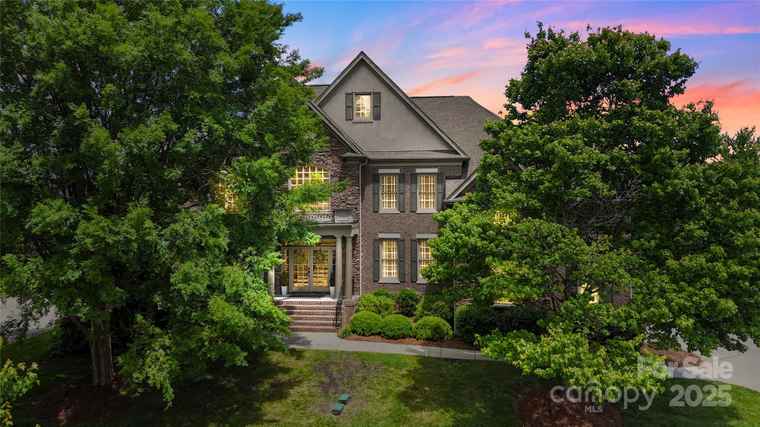 Photo of 2817 Bevis Ln Waxhaw, NC 28173