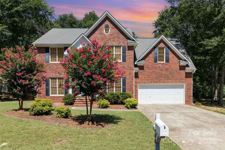 Photo of 1908 Old Greylyn Ct NW Concord, NC 28027