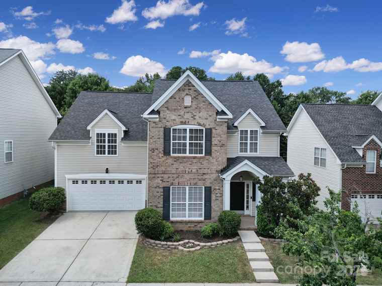 Photo of 13425 Meadowmere Rd Huntersville, NC 28078