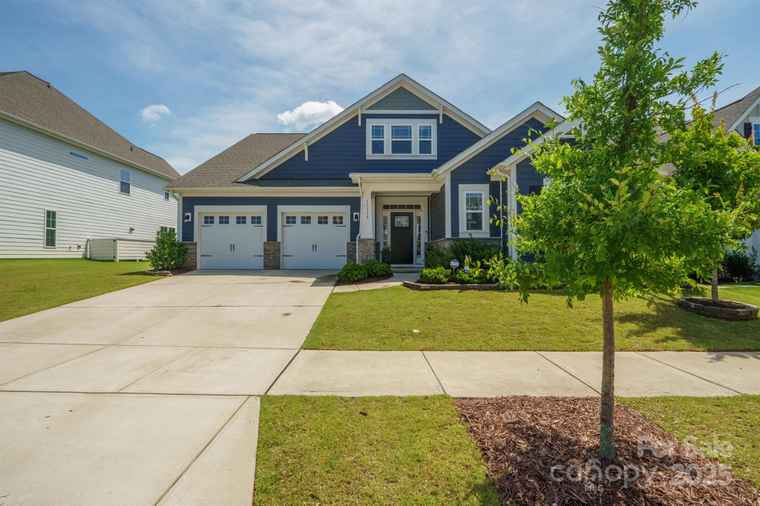 Photo of 13339 Mcguffy Dr Huntersville, NC 28078