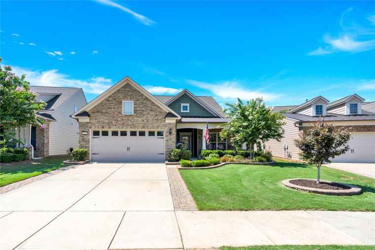 Photo of 637 Birchway Dr Fort Mill, SC 29715