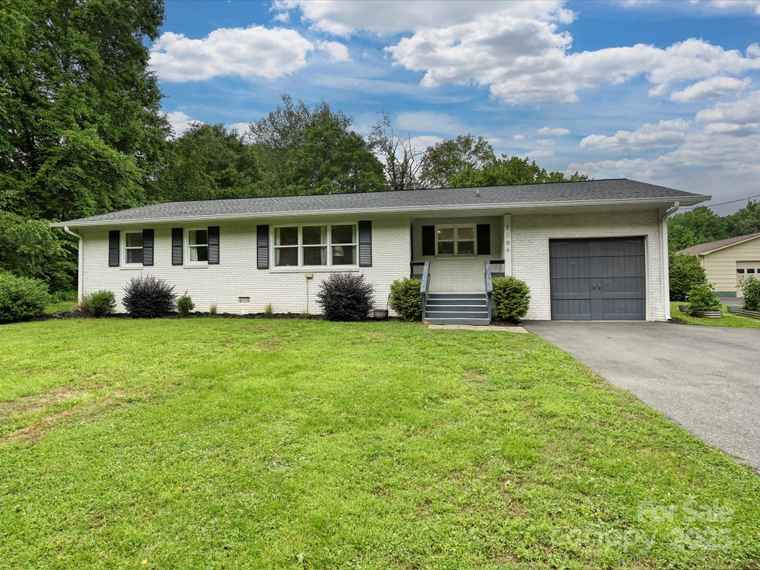 Photo of 136 Gable Rd Mooresville, NC 28115
