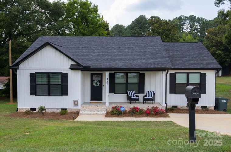 Photo of 130 Manor Ave SW Concord, NC 28025