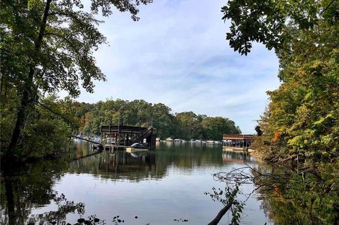 homes for sale in mt isle harbor charlotte nc