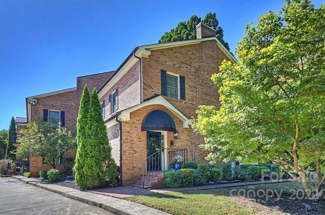 1010 Queens Rd, Charlotte, NC 28207 | MLS# 3906294 | Redfin