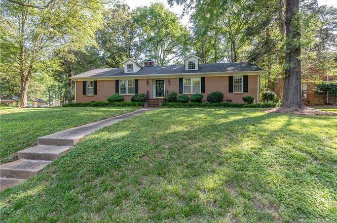 6201 Rocky Falls Rd, Charlotte, NC 28211 | MLS# 3231598 | Redfin