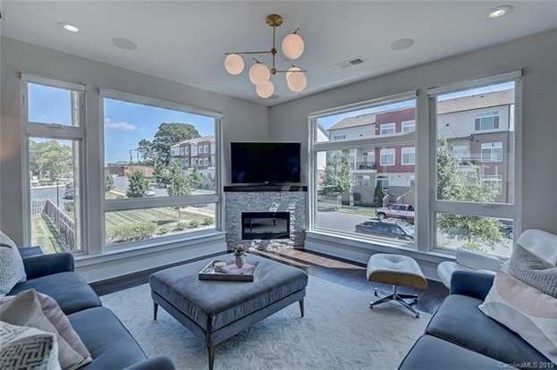 2704 Youngblood St Charlotte Nc 28203 3 Beds 3 5 Baths