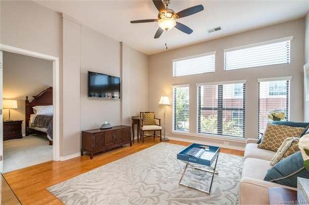 2125 Southend Dr 338 Charlotte Nc 28203 2 Beds 2 Baths