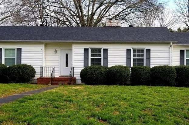 1921 Craftsman In Albemarle Nc 139 900 Old House Dreams In 2020 Old House Dreams Architectural Shingles Roof Old House