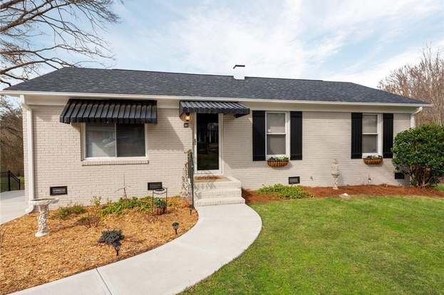 246 Eden Cir Pineville Nc 28134 Mls 3587467 Redfin
