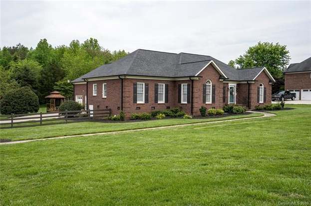 8730 Ira Flowe Rd Charlotte Nc 28227 3 Beds 2 5 Baths