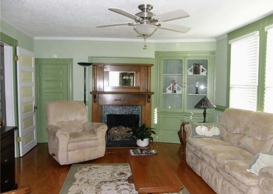 903 N Main St, Salisbury, NC 28144