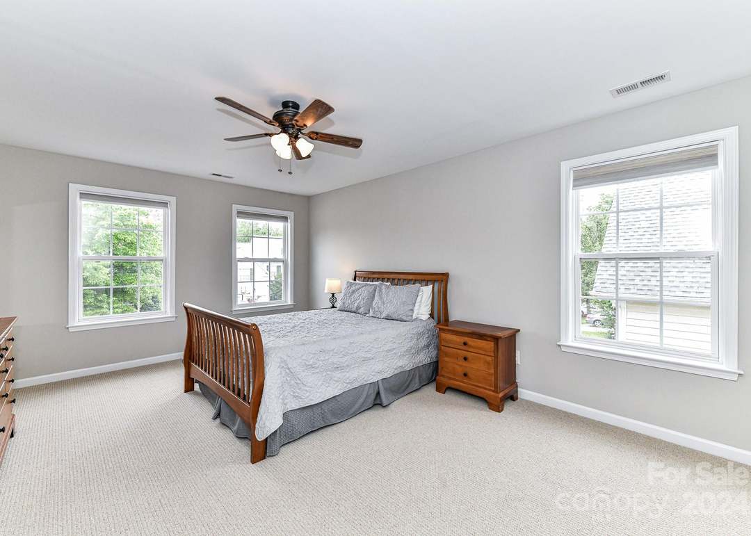7743 Whisperingwood Dr, Harrisburg, NC 28075