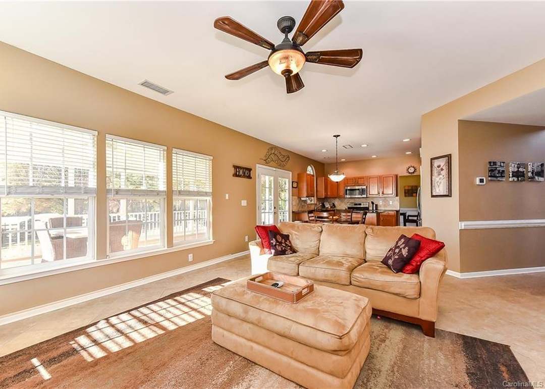 5651 Cambridge Bay Dr, Charlotte, NC 28269
