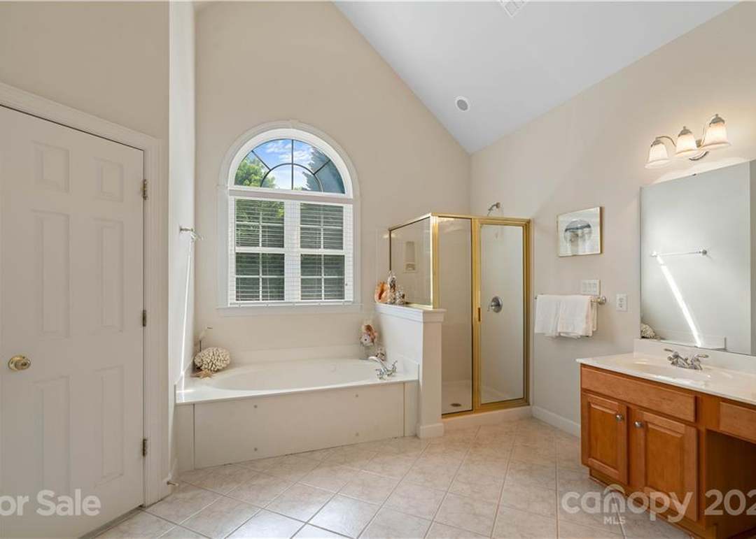 9727 Barnburgh Ln, Huntersville, NC 28078