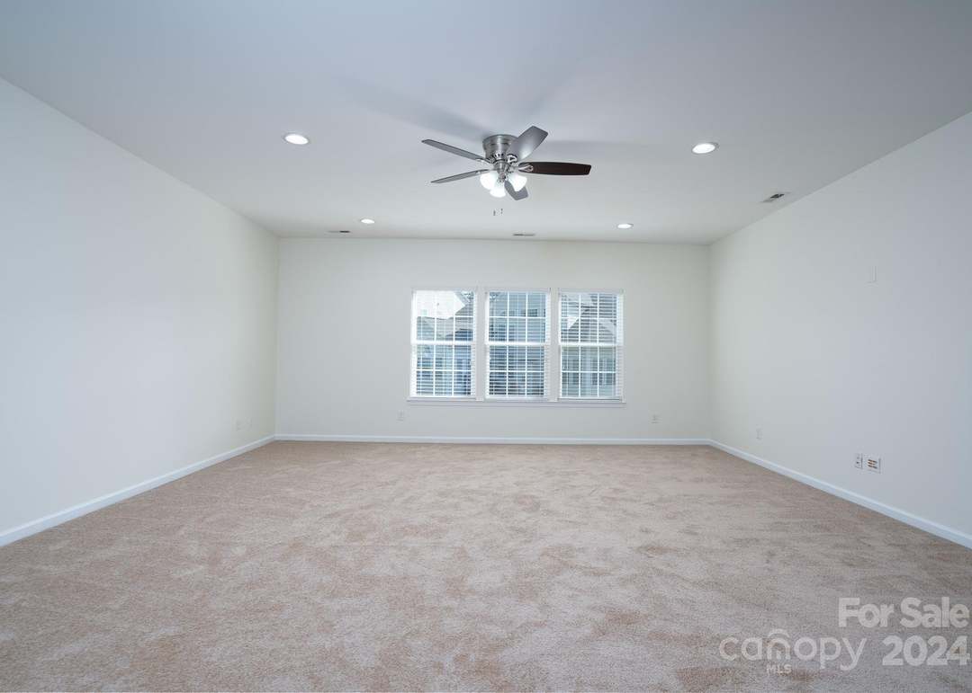 3112 Ewert Cut Ln, Charlotte, NC 28269